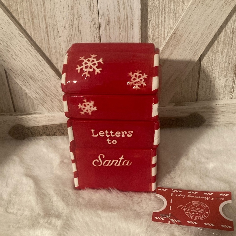 10 Strawberry Street Letters To Santa Measuring Cups